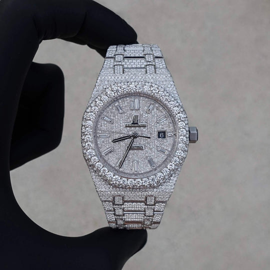 Audemars piguet royal oak (diamond numbers) full iced 41mm automatic. Lab grown diamond 
Full set